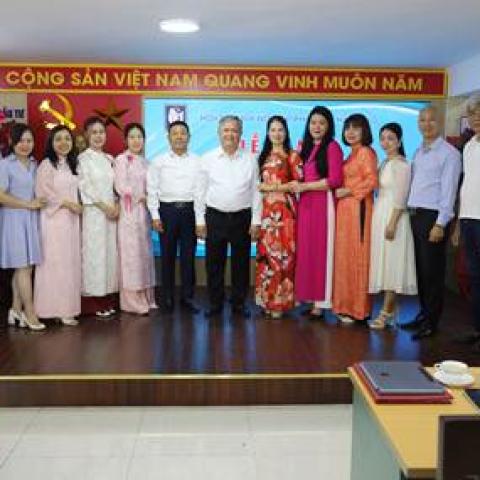 Câu lạc bộ “Nữ Doanh nhân số” vòng tay lớn giúp nhau làm chủ công nghệ số