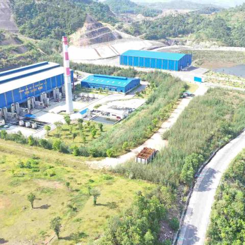 Thiếu nhà máy xử lý, rác thải ùn ứ, gây ô nhiễm ở Quảng Ninh